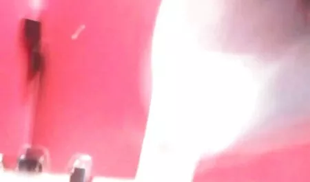 Blonde sur le balcon était porno vf une chienne et probablement faire défoncer l'anus dans l'appartement.