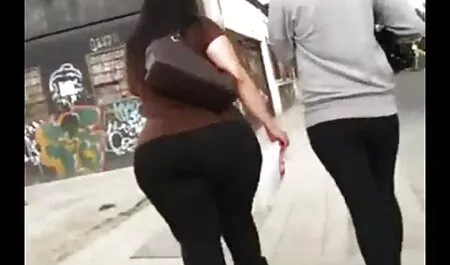 Elle a donné naissance à un gang film pono en francais de gangs.