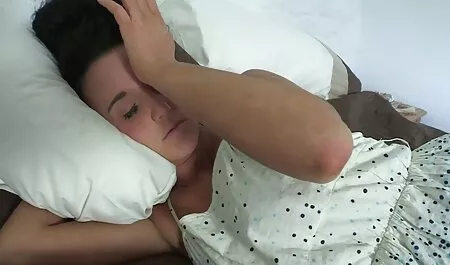 Avec un baiser et une chienne dans le coffre putain de l'ordinateur portable. films de culs francais