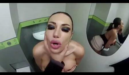 Messieurs baise cheveux blonds dans le film porno classic francais lit.