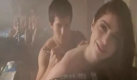 Roux avec gay porno en francais poilu chatte obtient baisée dans anal