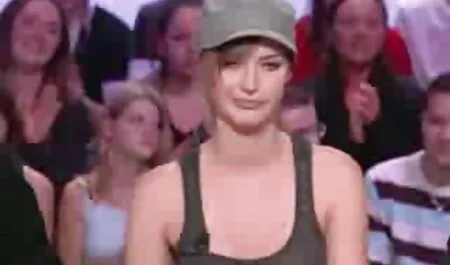 Triesrylka delphine wespiser porno essayer