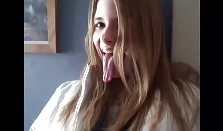 Se masturber au bord de la porno frs piscine d'une belle fille