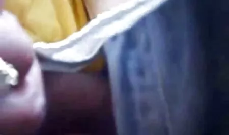 L'enseignant met la peau dans le bureau. porno francais entier