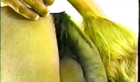 Cire hentai vf porno gâteau et coq dans anal