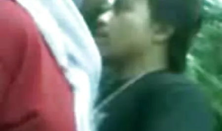 Oleg Julia était prêt à marcher dans la bouche. hentai porn french