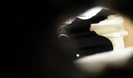 Nue sous la douche porno dangue et montrant tout son charme.