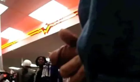 Après avoir eu la gorge droite, xvideo black française j'ai baisé son cul et sa chatte.