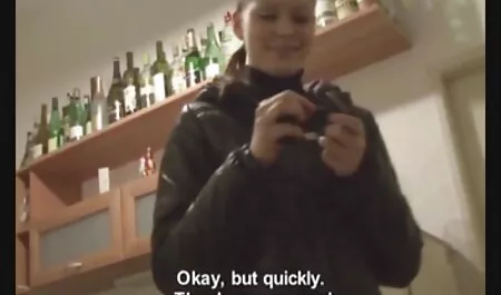 Julia rêves Julia essaie de trembler regarder un film porno français