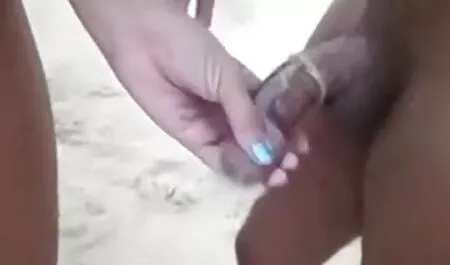 Sissy baisée une bite noire film porno français récent dans le cul.